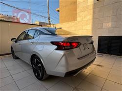 نيسان فيرسا